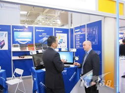 CeBIT快報(bào) 中柏電腦參展首日掀關(guān)注熱潮，引領(lǐng)計(jì)算機(jī)信息技術(shù)新趨勢